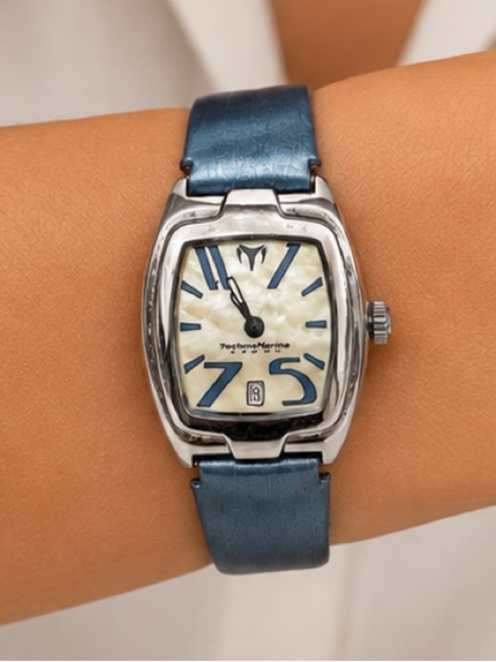 Rare - TechnoMarine Mother of Pearl Face & Teal Blue Leather Strap Watch RSQL01